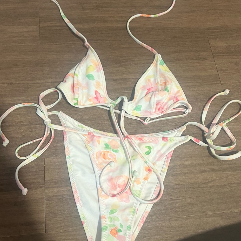 PacSun White Floral Bikini Set